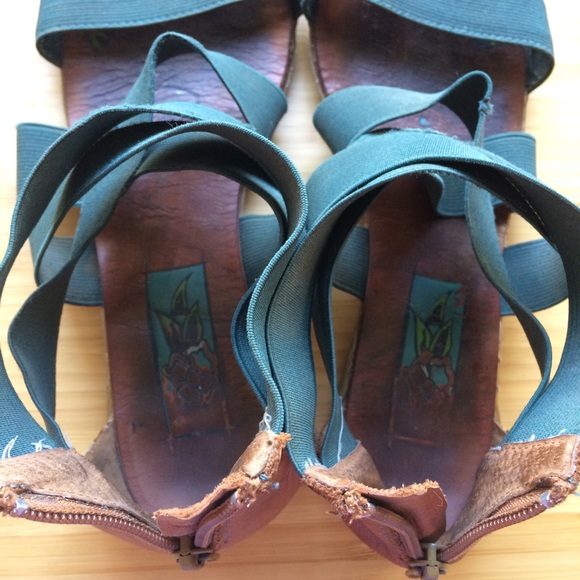 🟣 2/$10 ZIGI Girl Elastic Strap Sandals - Green - Picture 7 of 9
